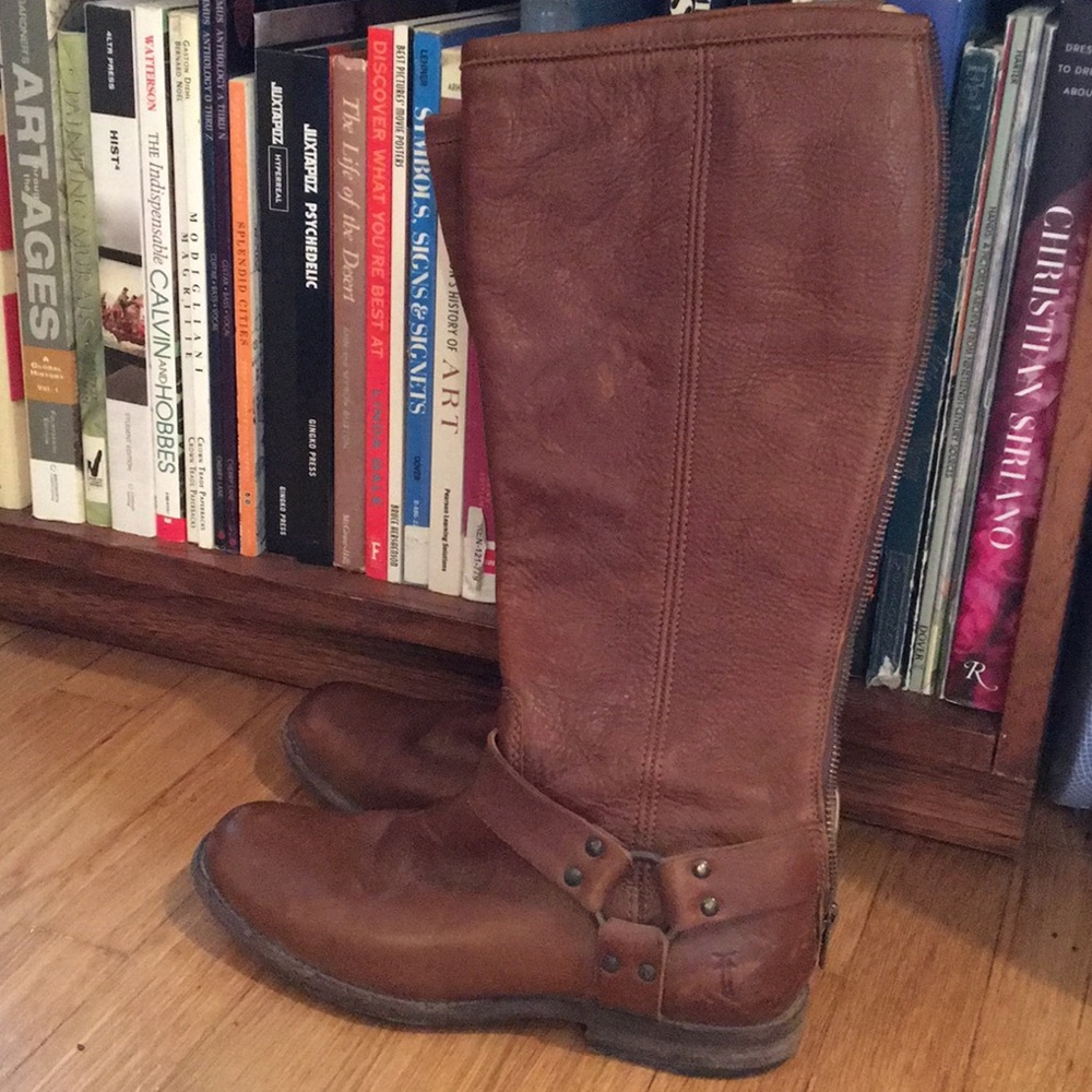 Frye Tall boots 👢 size 9 lightly worn 💜